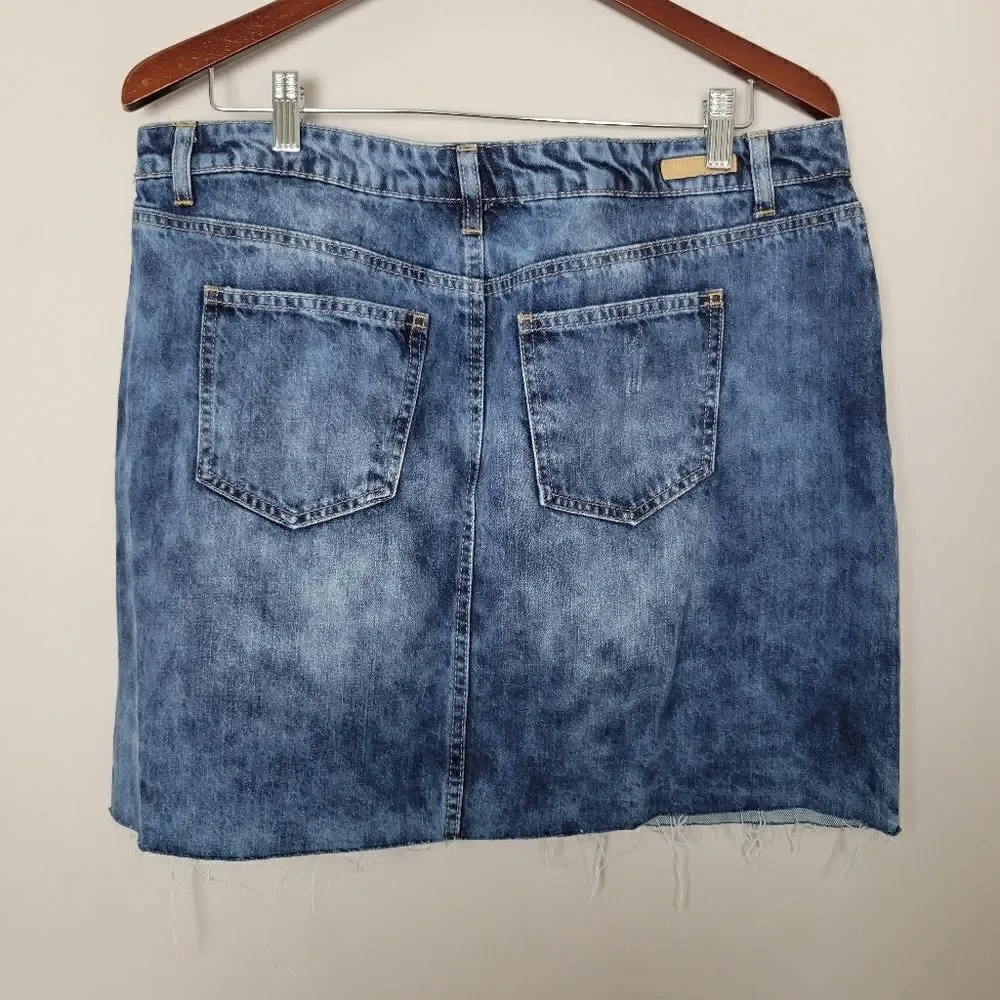 True Craft Frayed Hem Denim Miniskirt 14